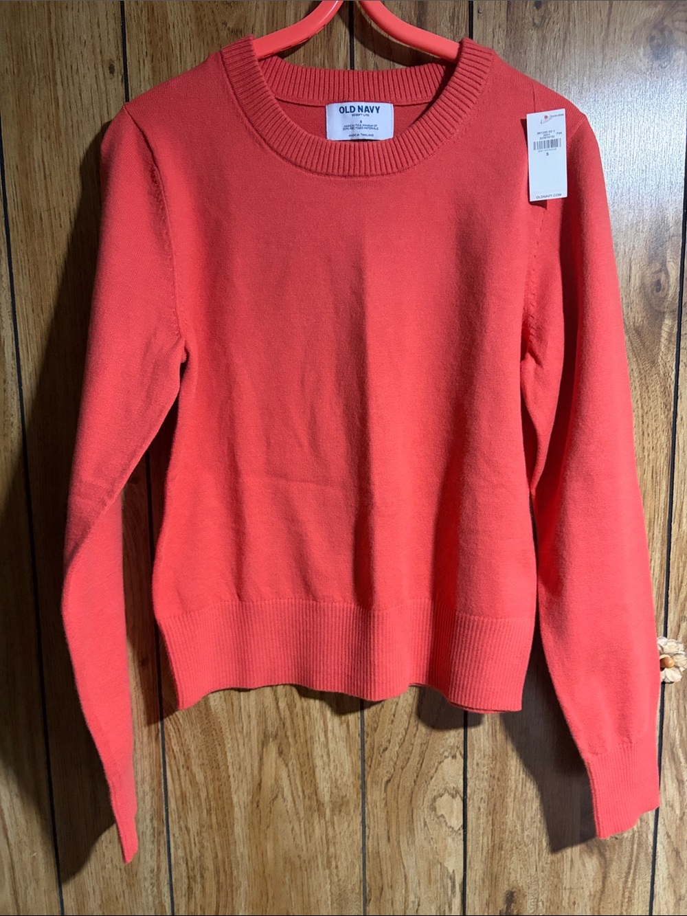 Old Navy Women's Coral Crewneck Sweater